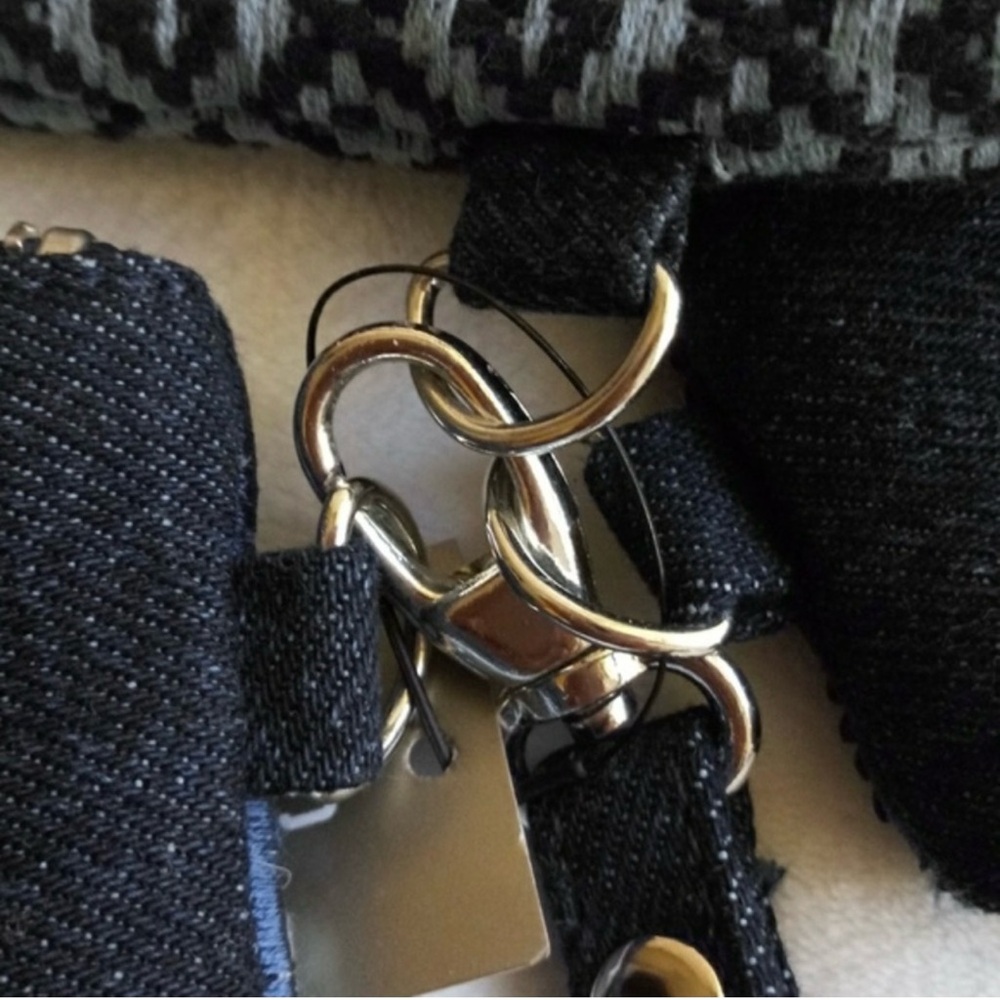 NWT Set of Three (3) Denim Chico’s wristlets - Picture 3 of 10
